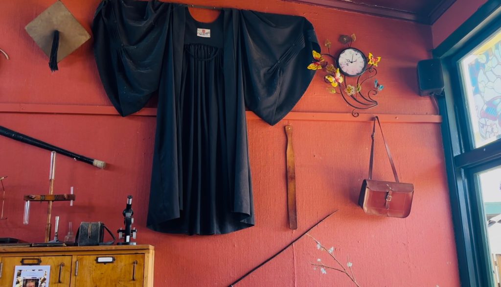 Schoolmasters gown